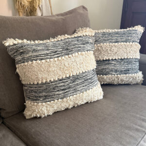 D 685950 MLA89574100978 082025 O